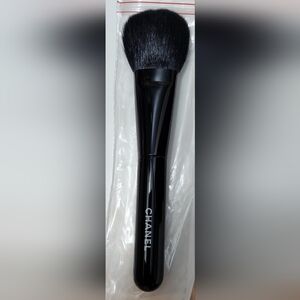 CHANEL BLUSH MAKEUP BRUSH